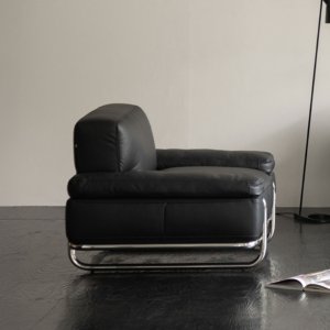 League Sofa - Image 12