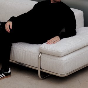 League Sofa - Image 21